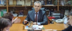 Vasyl F.Chekhun — Director of the R.E. Kavetsky Institute of Experimental Pathology, Oncology and Radiobiology, NAS of Ukraine, Kyiv. Academician of NAS of Ukraine, Prof., Dr.Sci.(Med.),  Honored Worker of Science and Technology of Ukraine, Laureate of the State Prize in Science and Technology of Ukraine